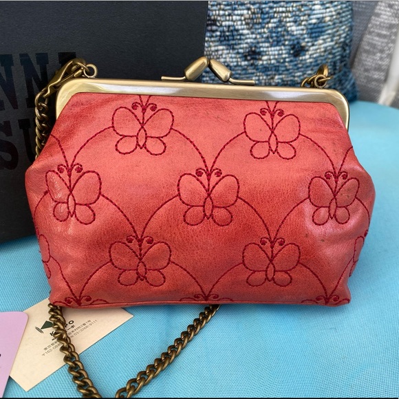 Vintage Anna Sui small bag with detachable cross body chain. - Picture 6 of 6